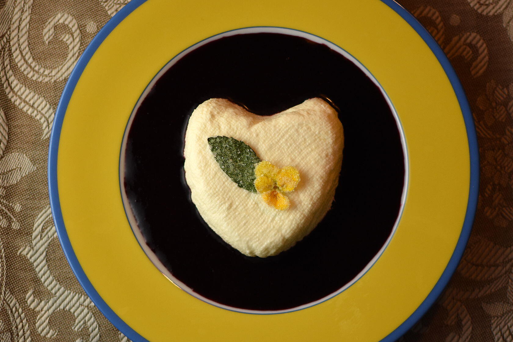 Lemon-Lavender Hearts coeur a la creme Lemon Desserts