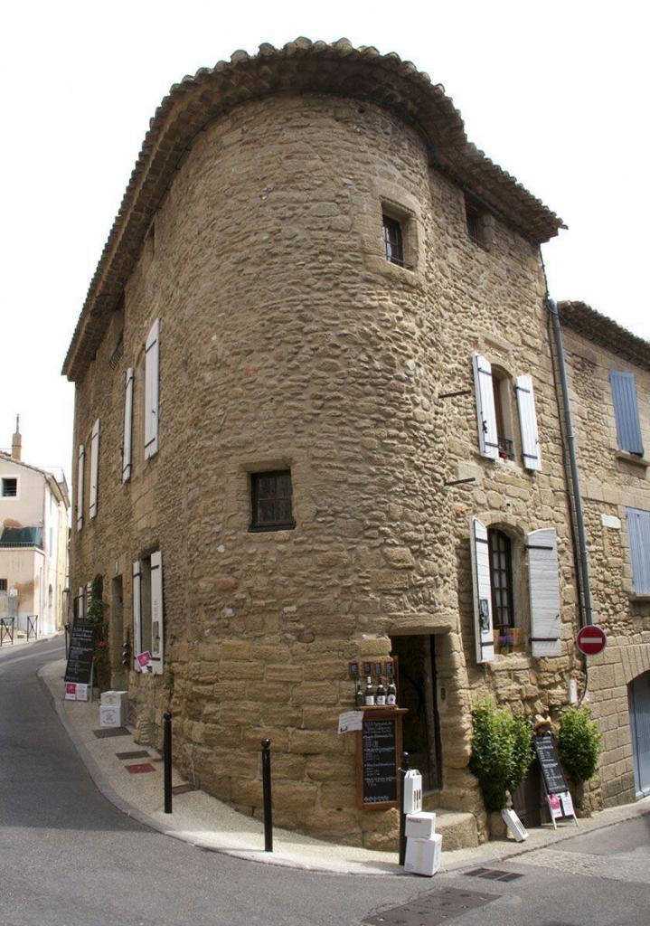 Châteauneuf-du-Pape Wine Tour