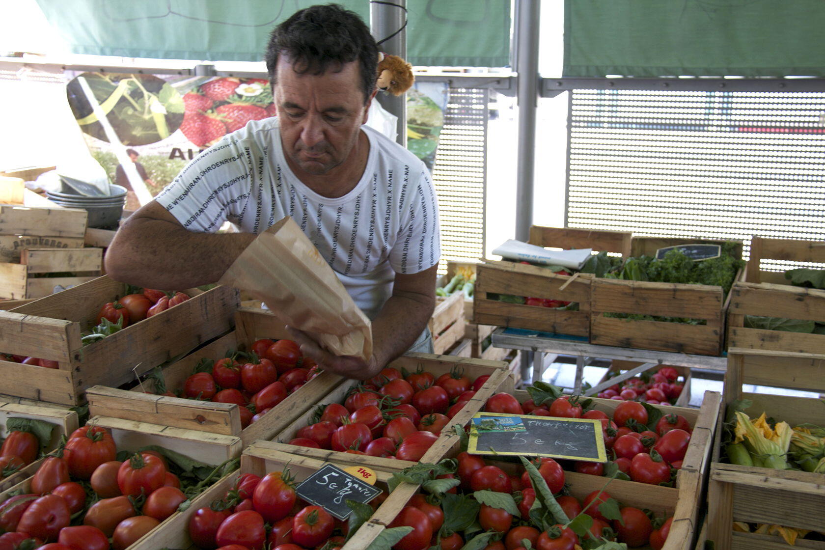 Nice Liberation Market Fresh Tomatoes