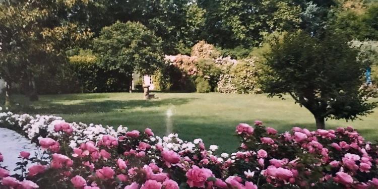 French Silk History Garden