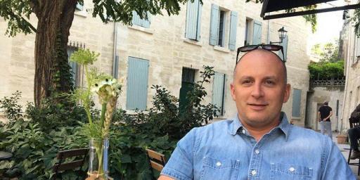 Englishman Provence Expat Living Avignon