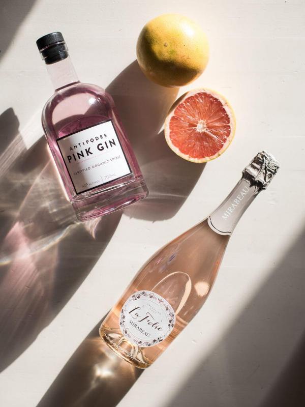 Gin Cocktail Sparkles with Provencal Rosé Perfectly Provence