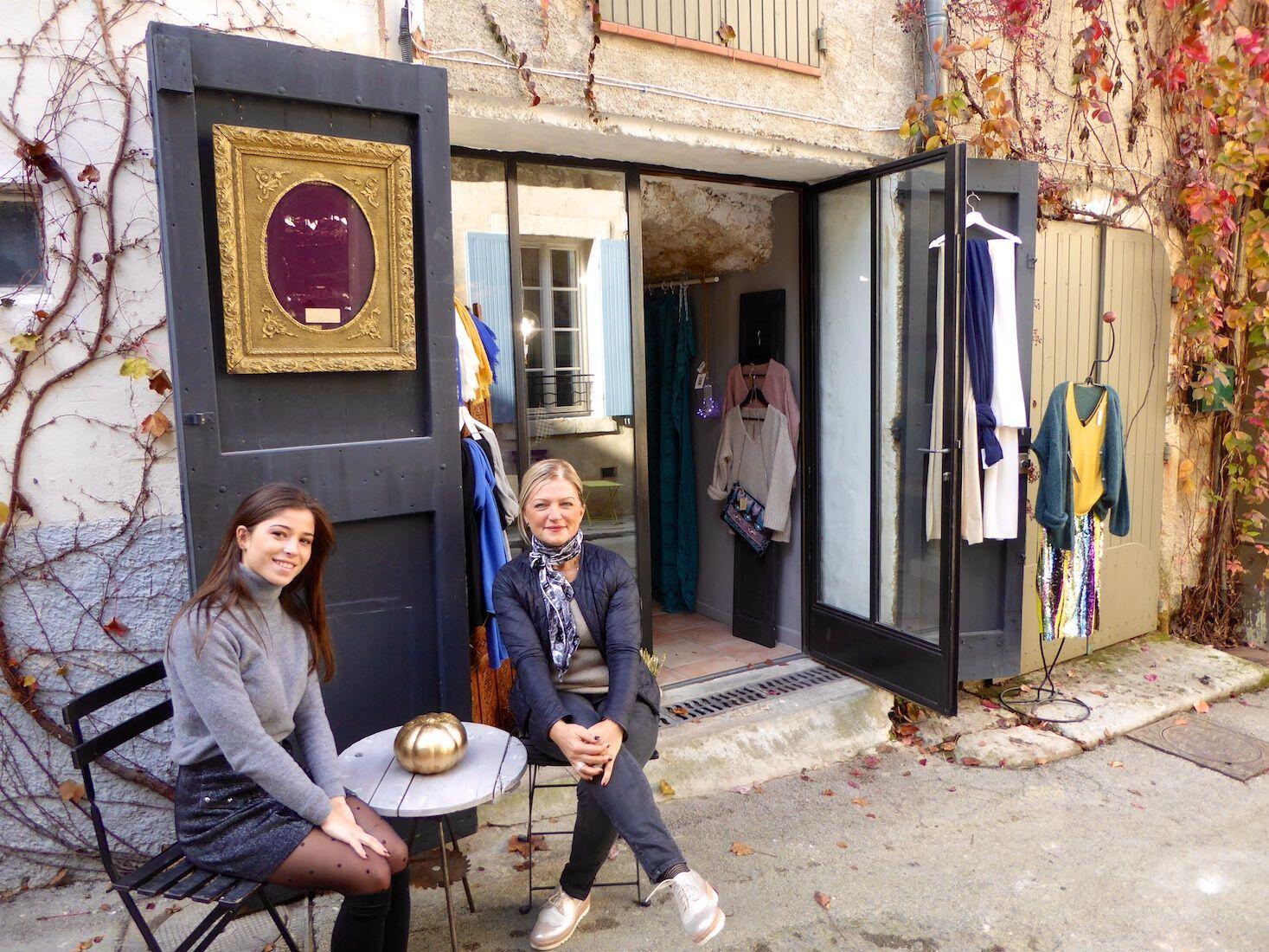 Lourmarin Shopping Provencal Linens