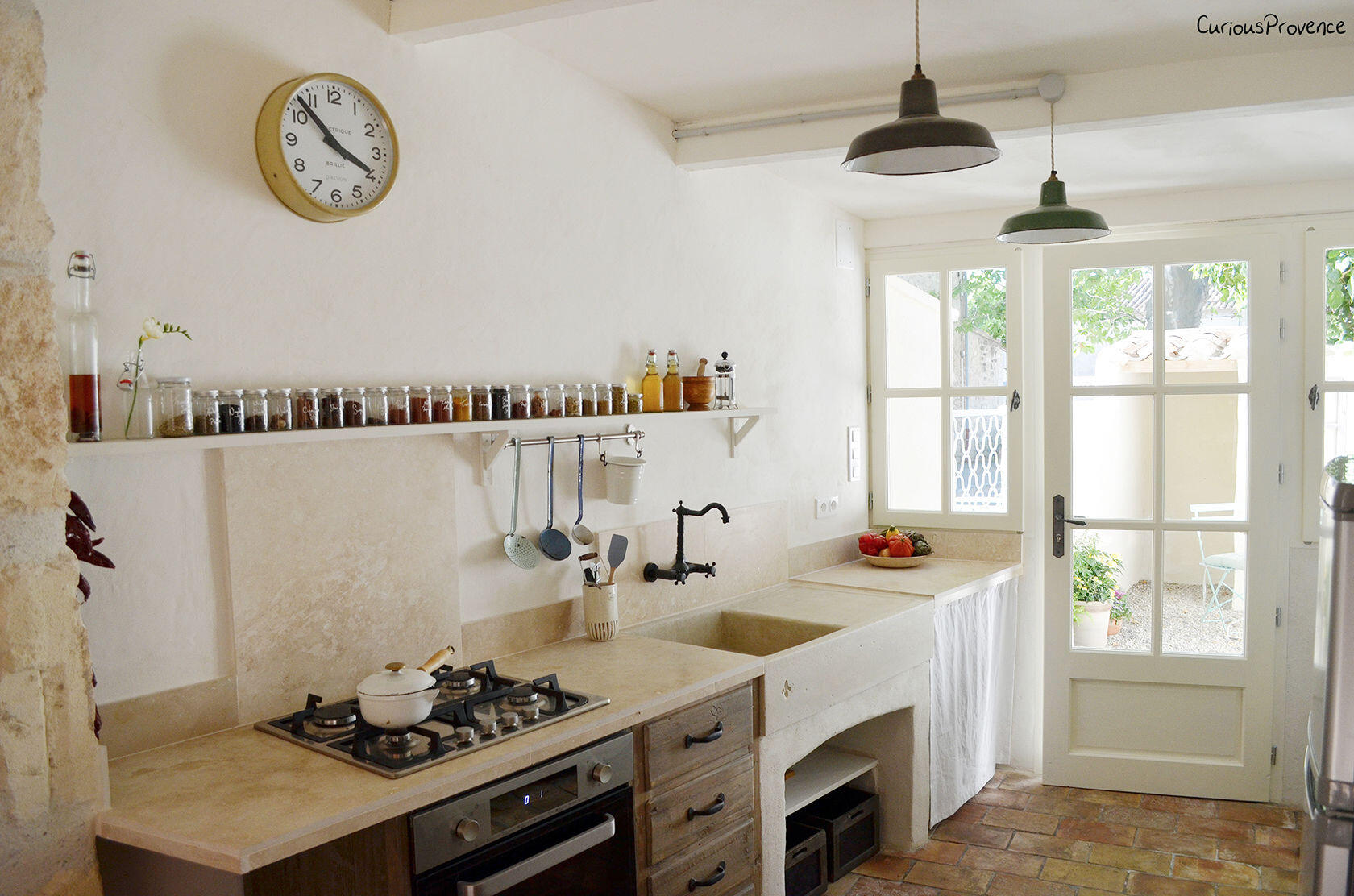 Pied-à-Terre Maussane Alpilles kitchen