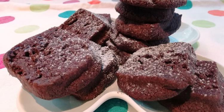Chocolate Sea Salt Shortbread Sablé Fleur de Sel