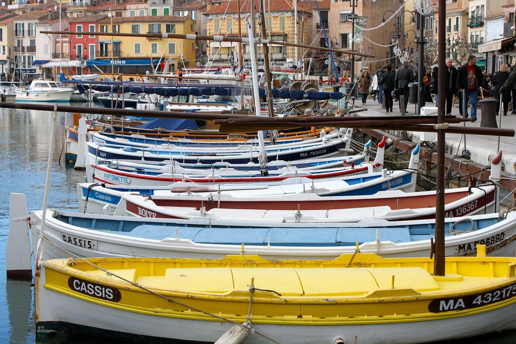 A Guide to Cassis, France: The Beach-Town of Your Dreams!