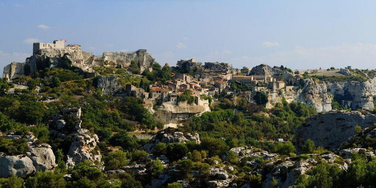 Guide Chateaux Alpilles Castles les Baux de Provence Guide Chateaux Alpilles