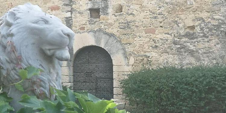 Menerbes Luberon Village