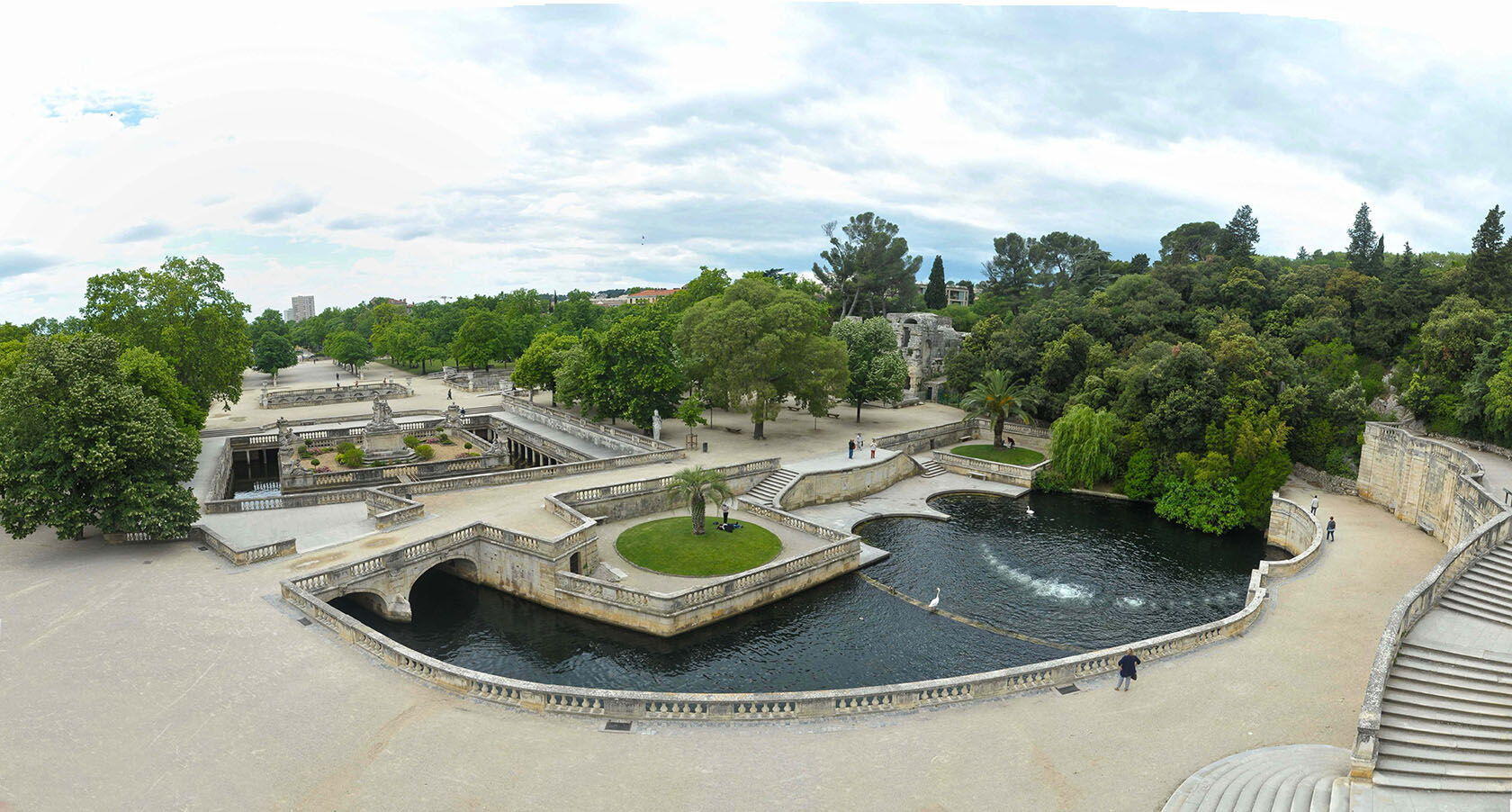 Nimes Road Trip Jardins de la Fontaine Nîmes Roman History Highlights