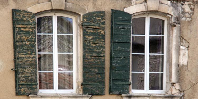 Armchair Travel Provence Orgon Village Alpilles