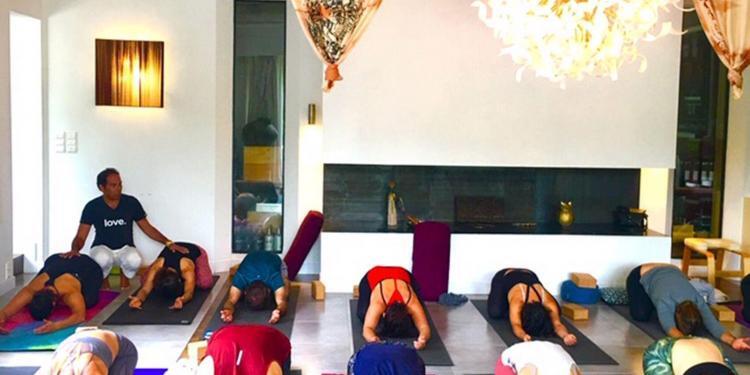 Pradeep Teotia Class yoga Provence Belle Vie