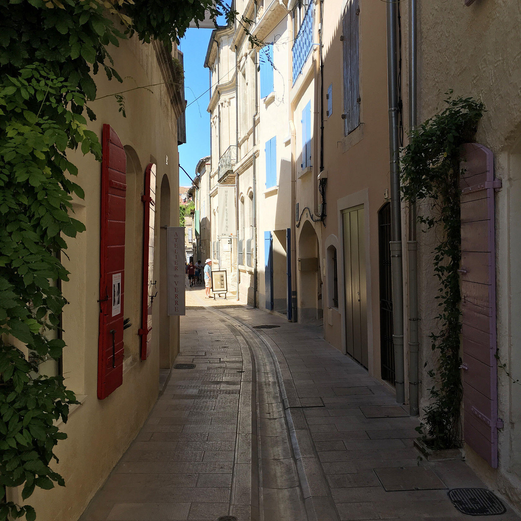 Streets of St Remy de Provence Living Alpilles