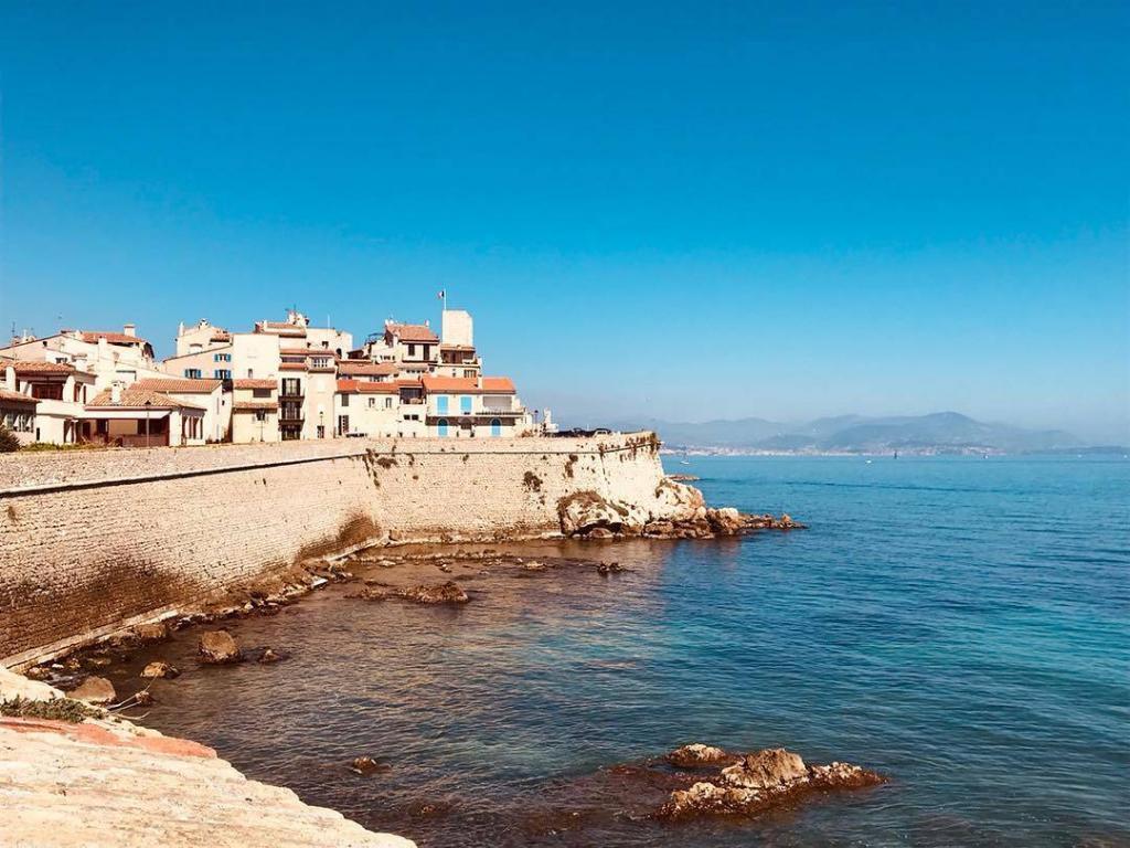 Looking For A Walking Tour Of Antibes Perfectly Provence