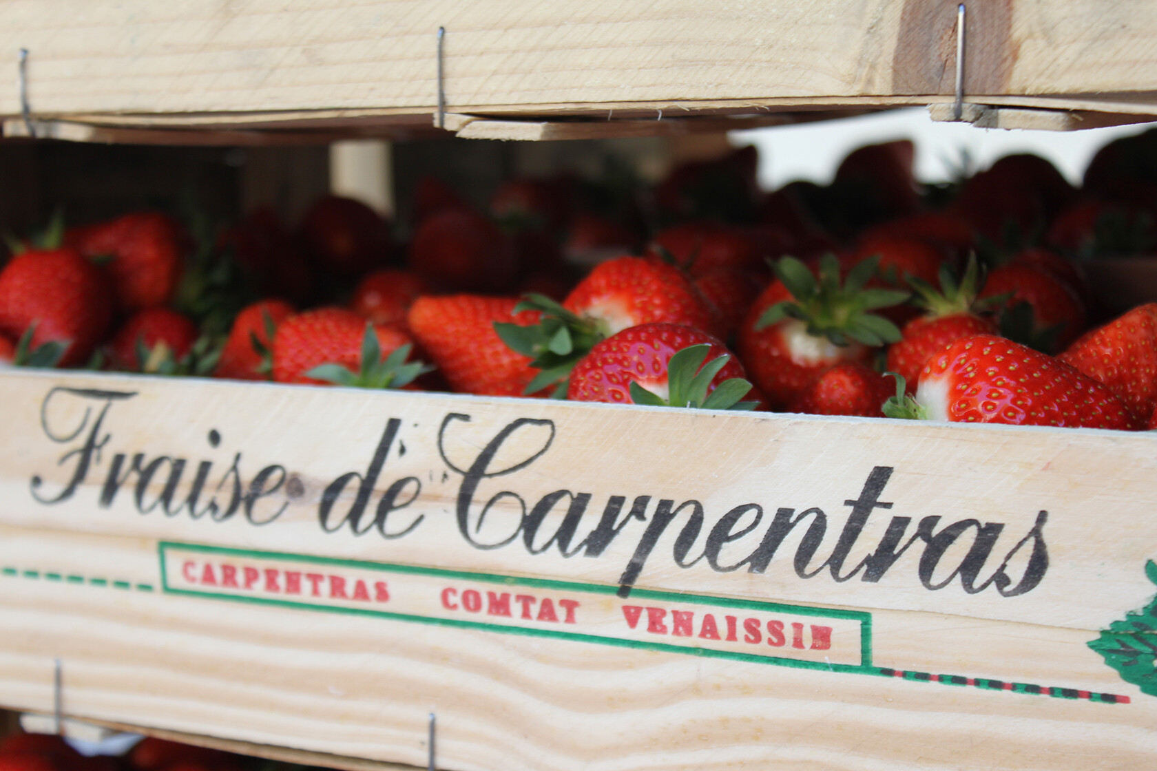 Fresh Strawberries by La Chatelaine Farms Per Pound