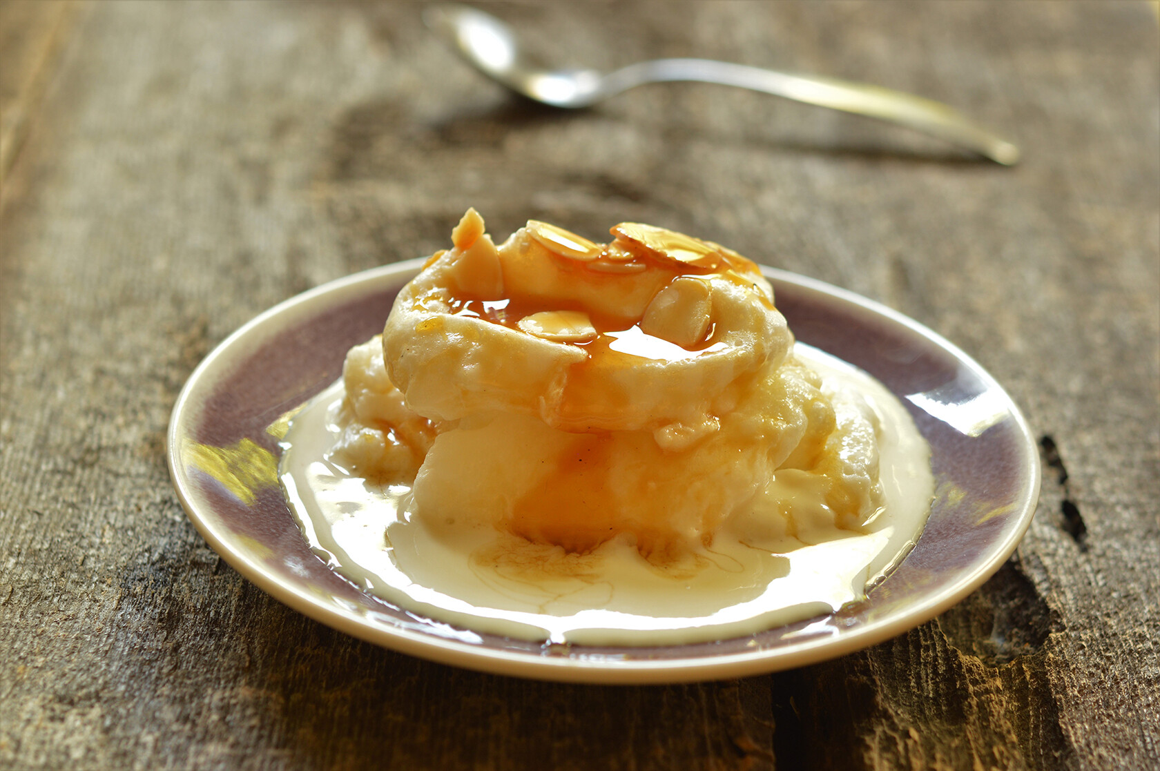 Floating Islands Iles Flottantes A Dessert From France Perfectly Provence Floating Islands Iles Flottantes A Dessert From France Perfectly Provence
