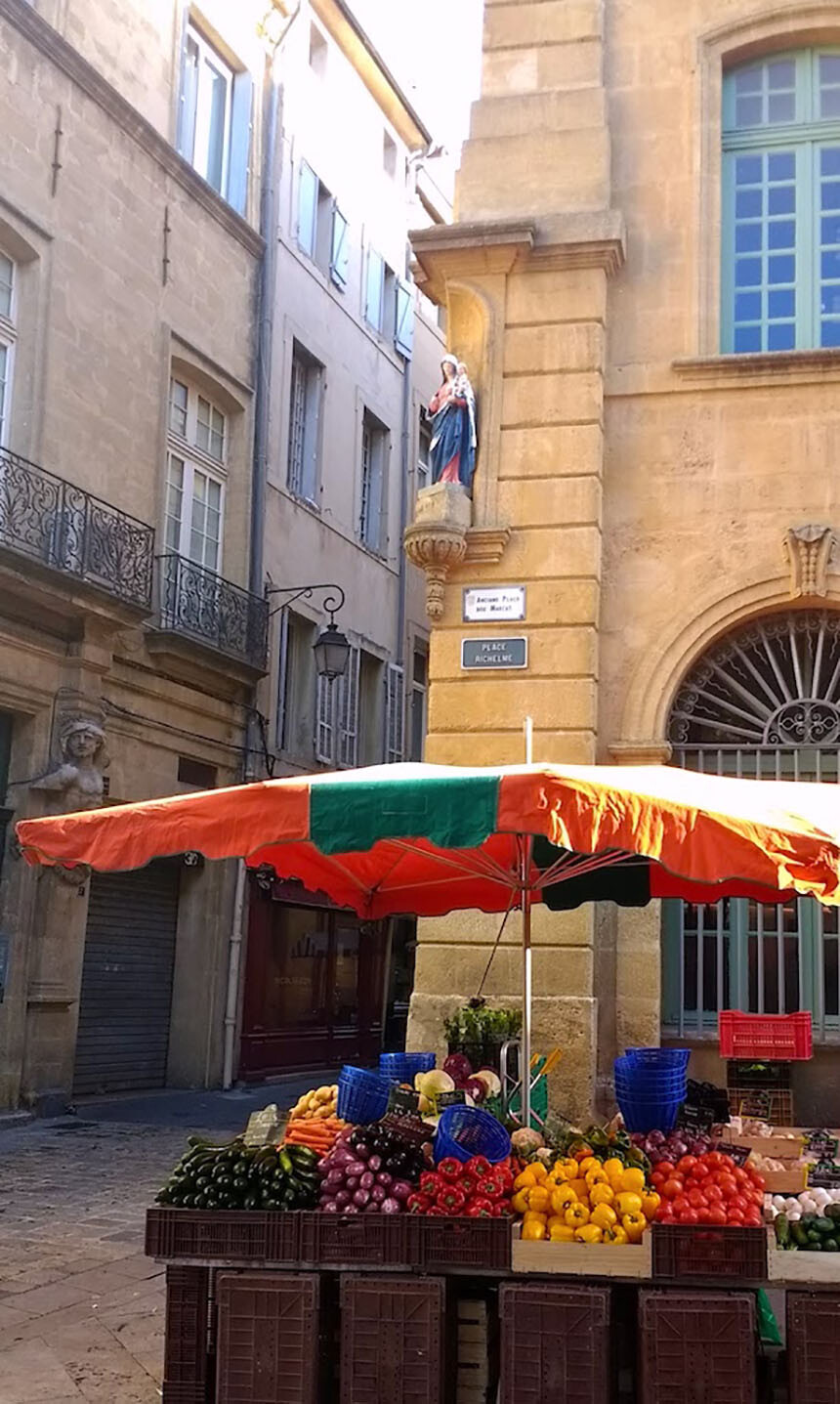 Market Madonna Looking Up Aix-en-Provence