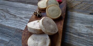 Lavender Shortbread a Sweet Provencal Treat - Perfectly Provence