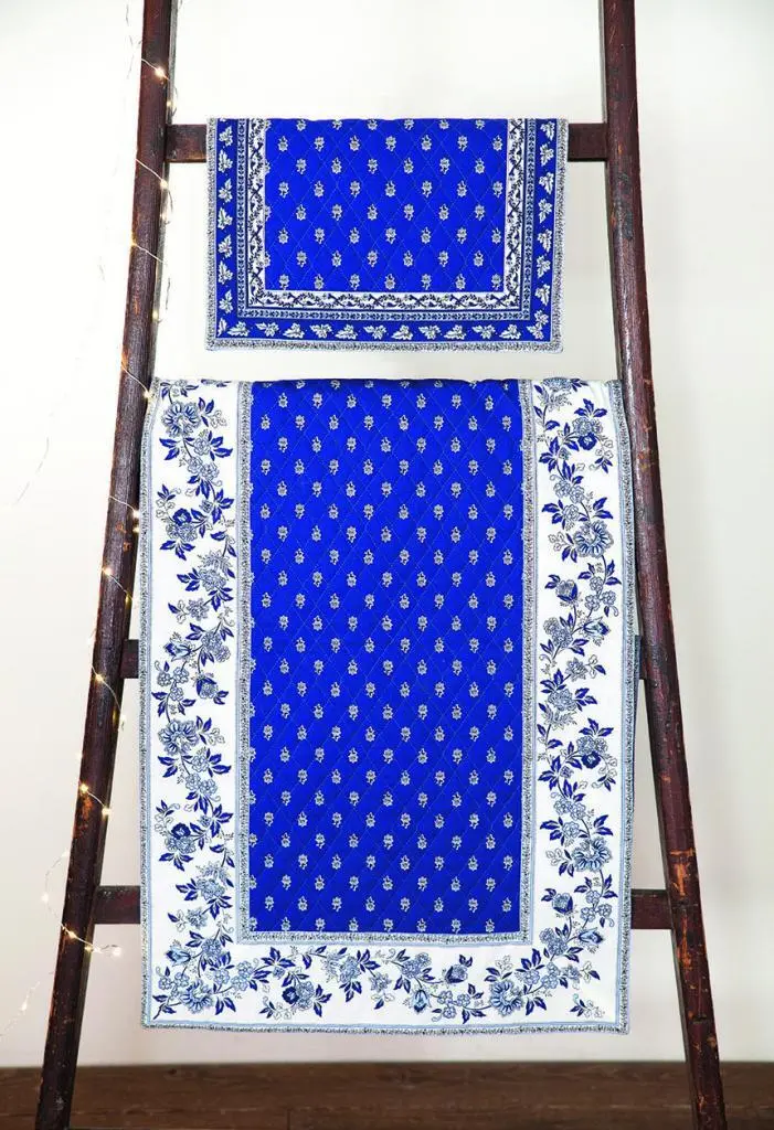 Table Runner Floral Design