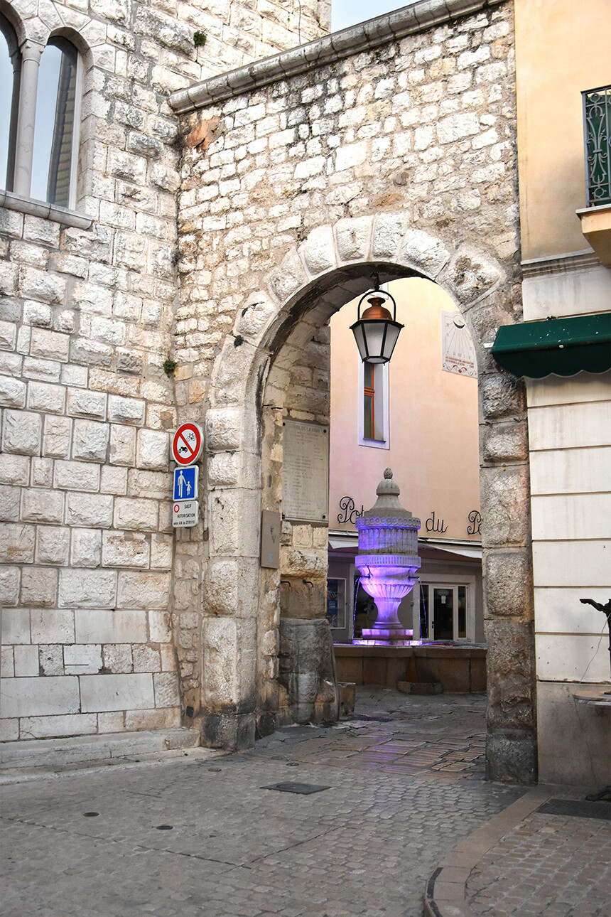 The Porte du Peyra and Peyra Fountain in Vence