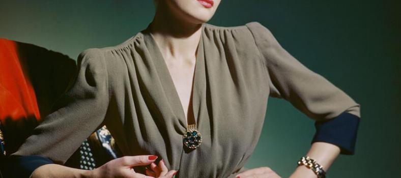 Lee Miller. Petersham on wool, Vogue Studio, London, England, 1944. © Lee Miller Archives, England, 2022.