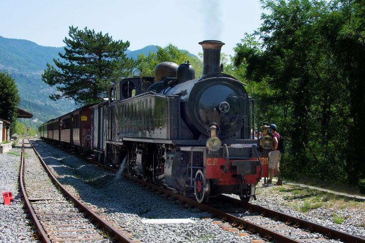 Take the Vintage Steam Train Day Trip in the Southern Alps - Perfectly ...