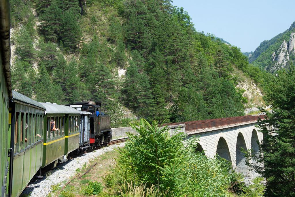 Take the Vintage Steam Train Day Trip in the Southern Alps - Perfectly ...