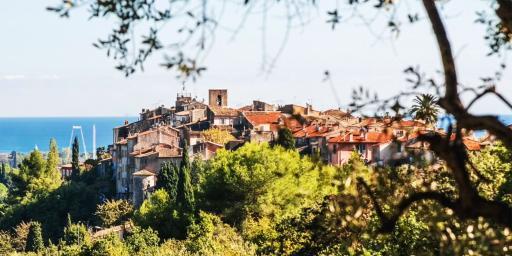 Biot-Village-in-Alpes-Maritimes