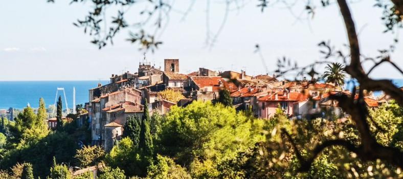 Biot-Village-in-Alpes-Maritimes