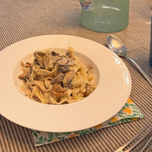 Pasta with Mushrooms and cream sauce Atelier Laurel in Provence